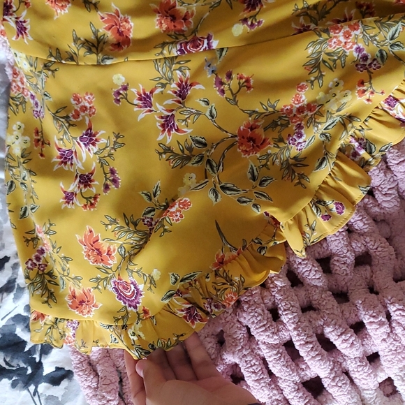 Zara Floral blouse - Picture 4 of 6